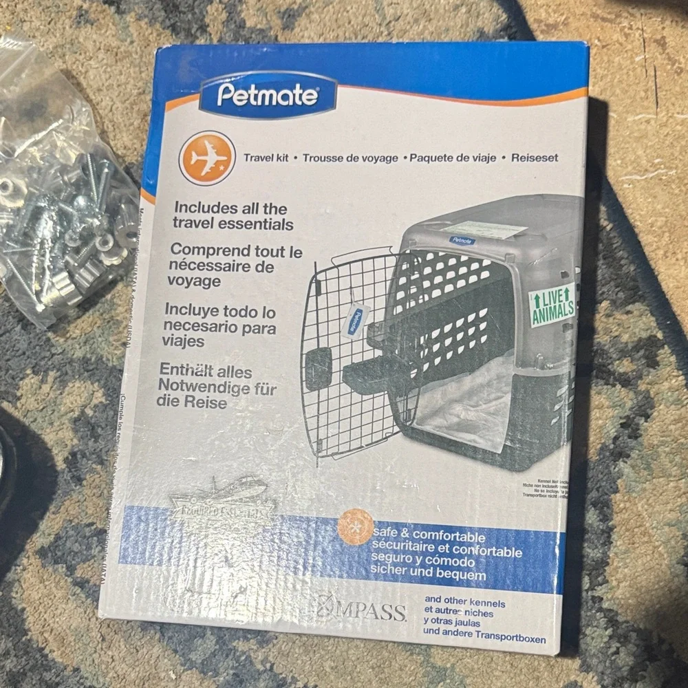 Petmate black tray with accessories/travel kit
